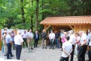 Gruppe bei der Eröffnung des Waldumbauweges in 2018